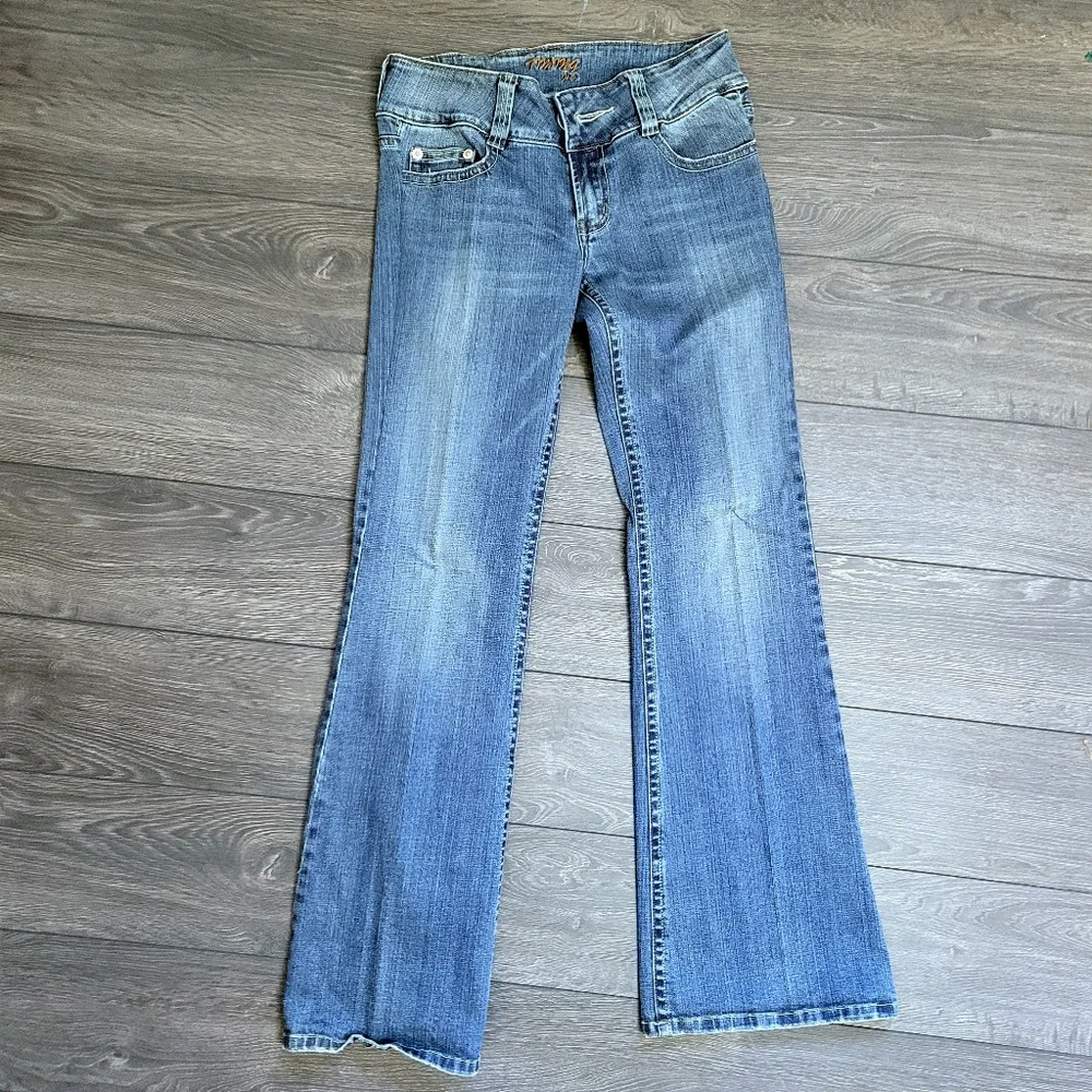 Timing Blue Jeans